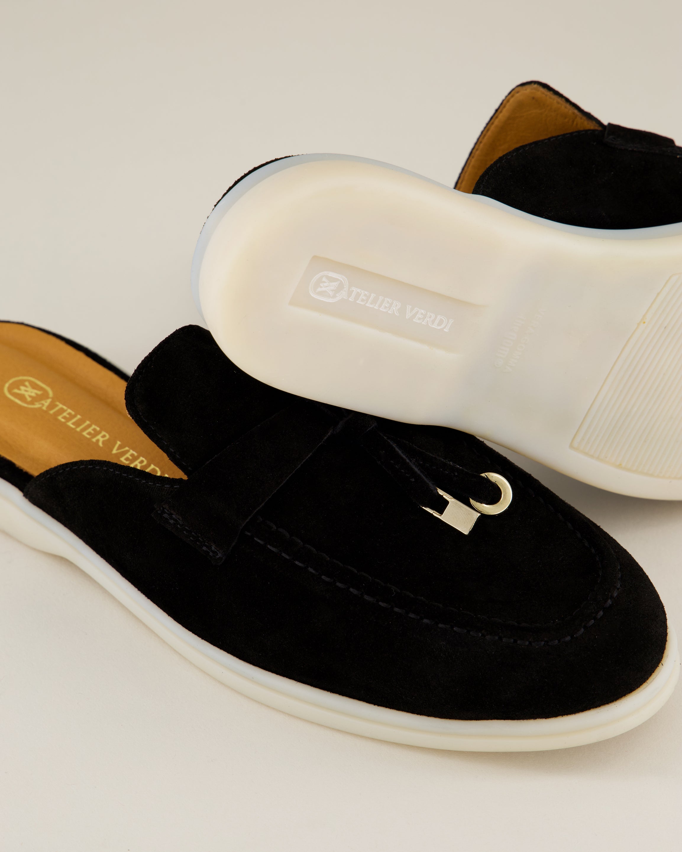 Julia Slip-on Loafer AVWSL01-Black