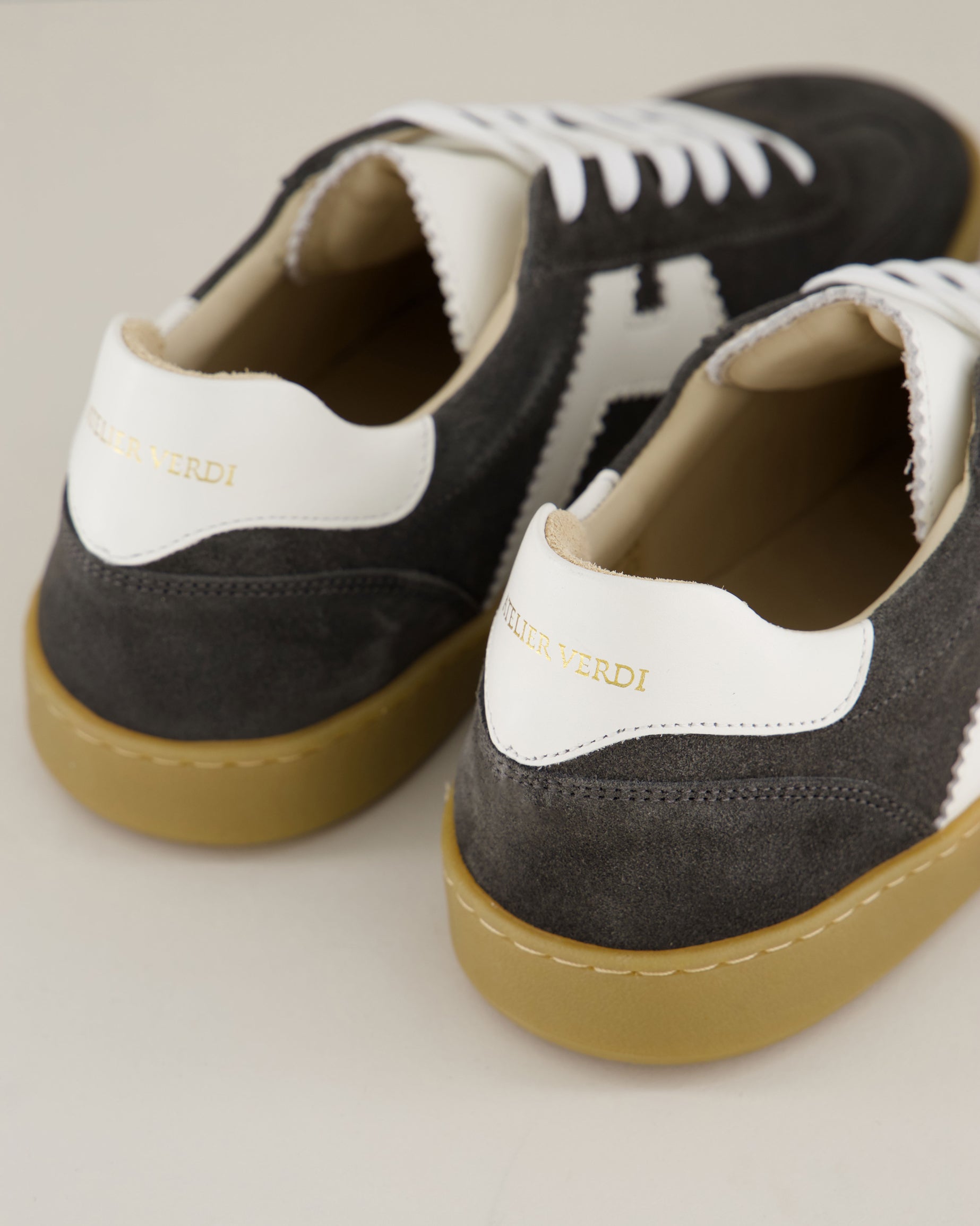 Gino AVM-SN02 Charcoal Suede