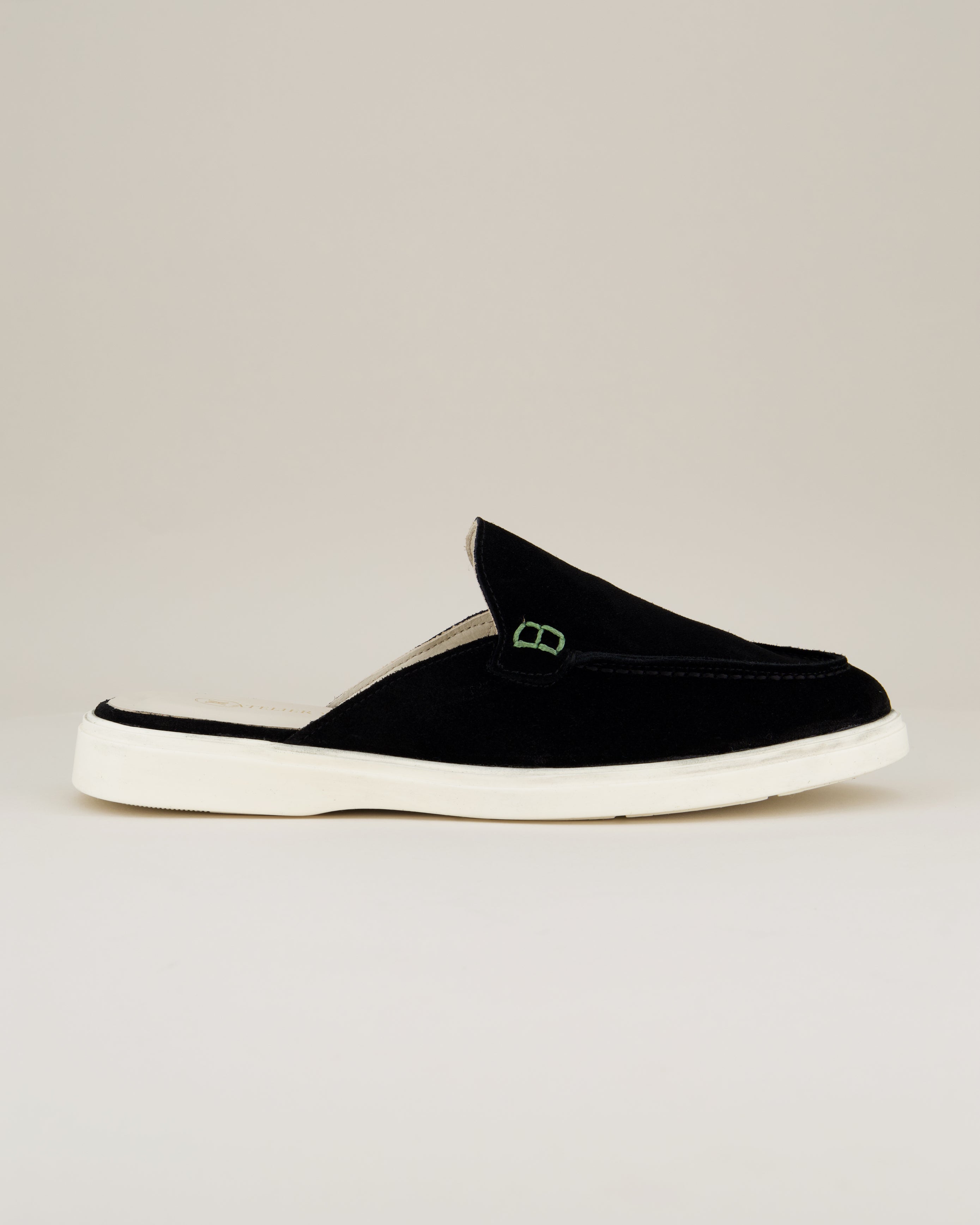 Laura Slip-On Loafer AVWSL02-Black